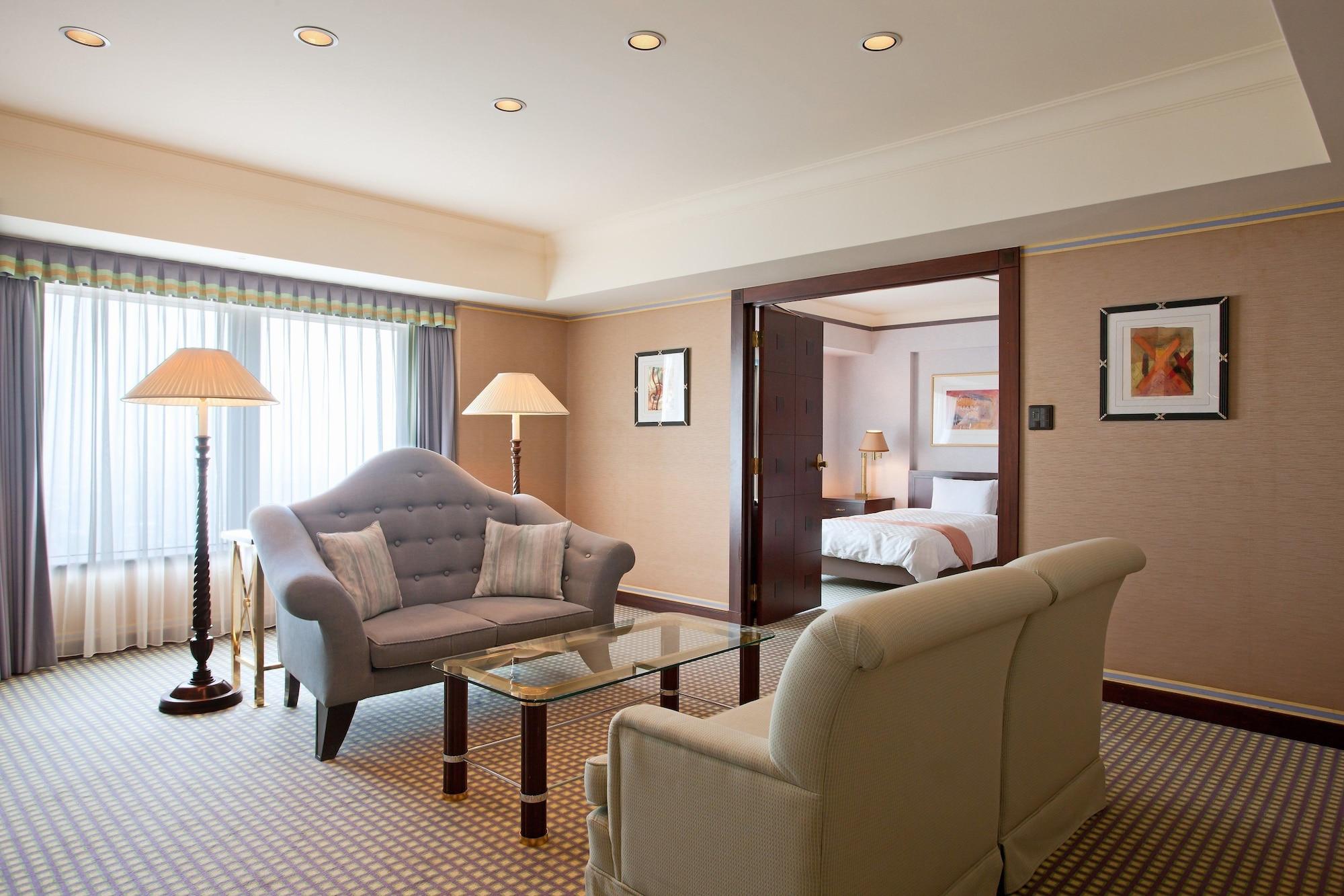 Okura Act City Hotel Hamamatsu Quarto foto A suite at the hotel